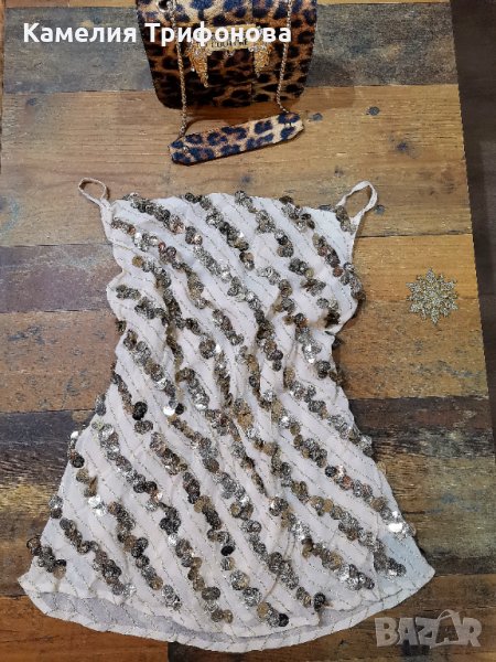 RIVER ISLAND блестящ топ, снимка 1