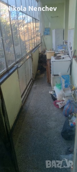 Продавам тристаен тухлен апартамент в жилищен квартал Тракия в град Шумен, снимка 1