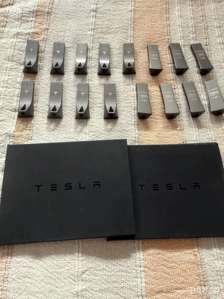  USB Флашка Tesla, снимка 1