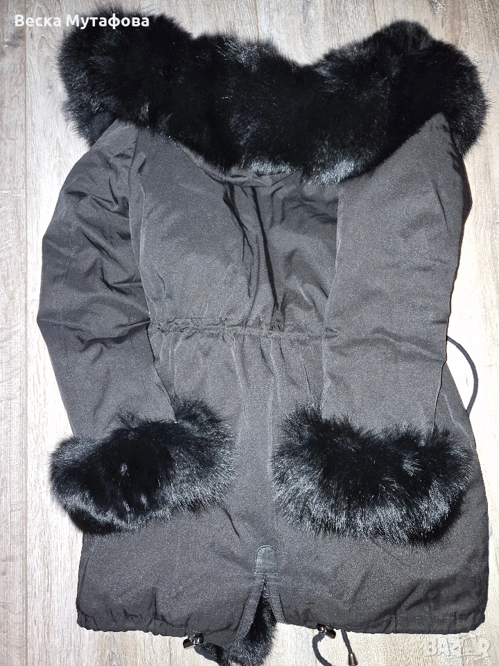 Яке естествена  богата яка черно размер С ., снимка 1