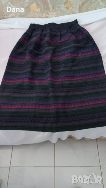 Вълнена пола, снимка 1