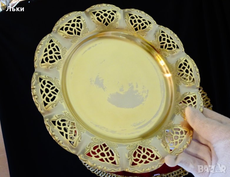Бронзова чиния с ажур 23 см.,бароков релеф. , снимка 1