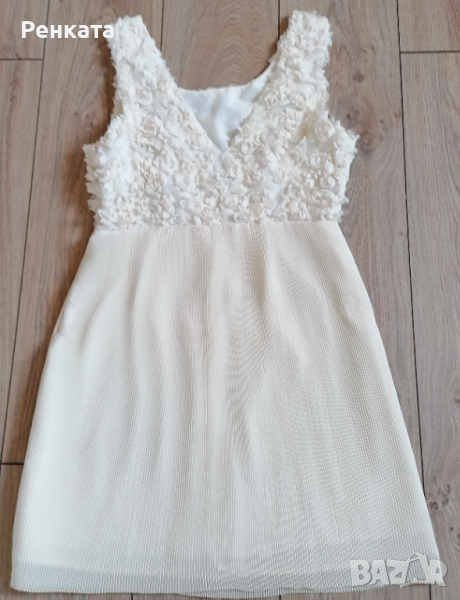 Уникална Рокля цвят шампанско, снимка 1