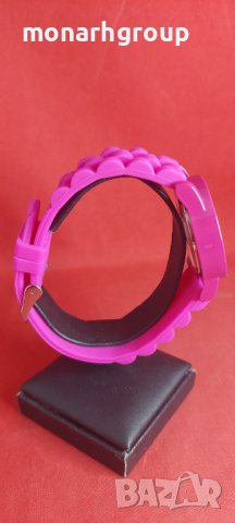 Часовник Trend Design ЧИСТО НОВ!, снимка 3 - Дамски - 43204202