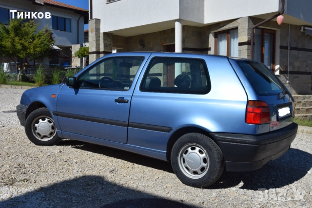 Фолксваген Голф 3, 1.8 бензин, снимка 2 - Автомобили и джипове - 51938391