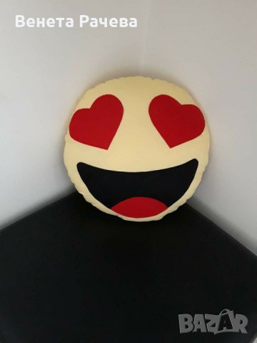 Емотикон-възглавница, снимка 12 - Декорация за дома - 26601086