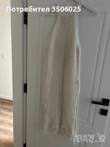 Продавам дълга плетена рокля 