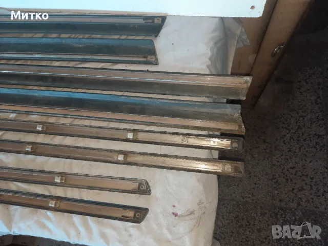 Оригинални пластмасови лайсни за Мерцедес 190 W201 Mercedes Benz 190 W201, снимка 10 - Части - 49007742
