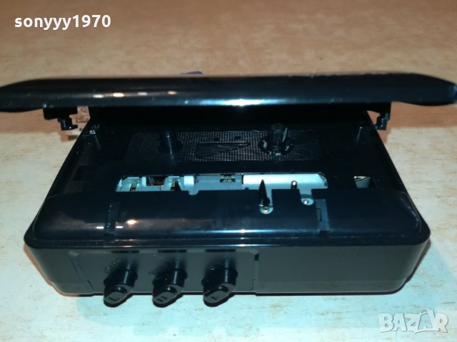 crown model sz-32 walkman 2411211218, снимка 3 - Радиокасетофони, транзистори - 34911777