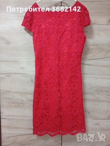 продавам червена рокля 