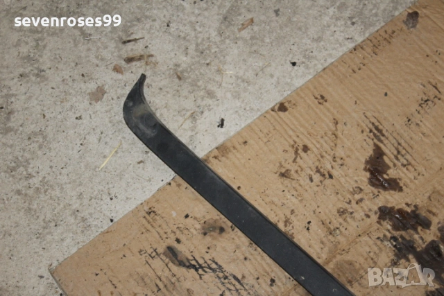 Лайсна багажник Фолксваген Голф 3 комби 1998 VW Golf 3, снимка 2 - Части - 53489489