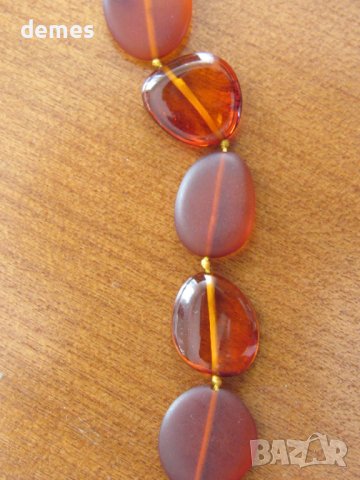 Дамско колие-овал от първокласен балтийски кехлибар, снимка 3 - Колиета, медальони, синджири - 43613415