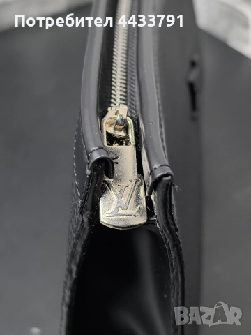 Louis Vuitton чанта тип плик , снимка 7 - Чанти - 52830808