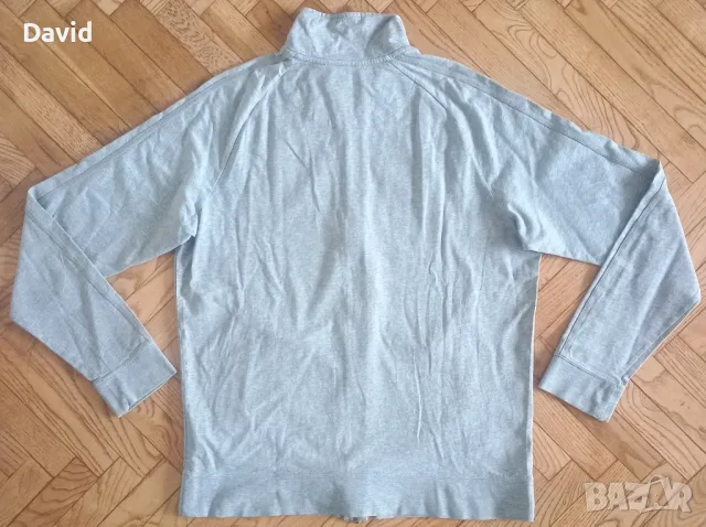 Оригинално мъжко горнище Nike Graphic Top, снимка 2 - Спортни дрехи, екипи - 49210920