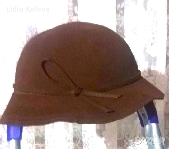 Дамско бомбе в шоколадов цвят, велур.