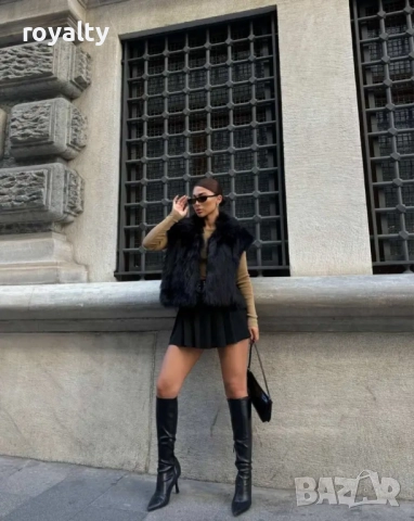 Дамски елек в два цвята