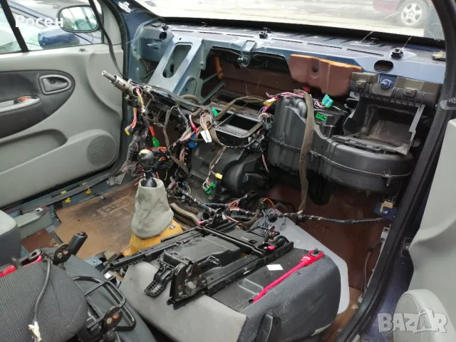 Рено Сценик/Renault Scenic-На части, снимка 9 - Автомобили и джипове - 48427803