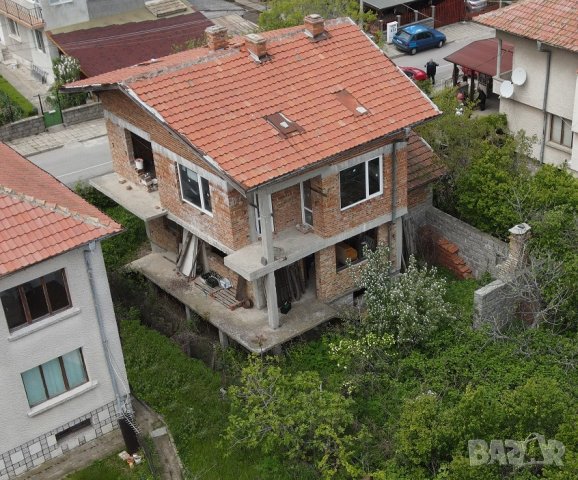 Къща 325м2 с двор 475м2 в Черноморец, камина гранитна зидария, снимка 1