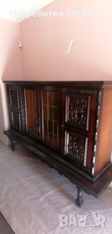 старинен шкаф