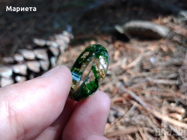 Пръстен от бижутерска смола, мъх и златен лист Бижута Ръчна Изработка , снимка 11 - Пръстени - 29073331