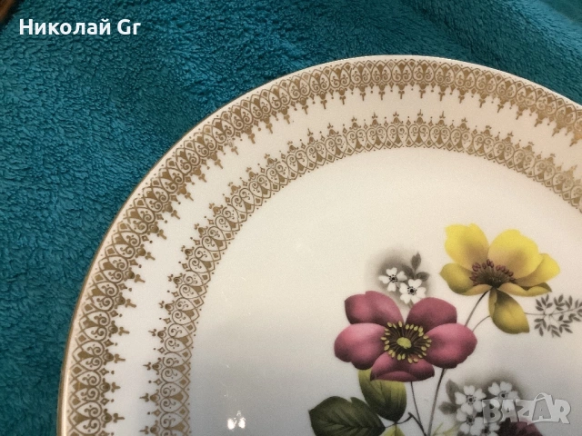 Порцеланова чиния  позлата ръчно рисувана  произведено в Германия  1950 години отличен състояние, снимка 3 - Антикварни и старинни предмети - 53197704