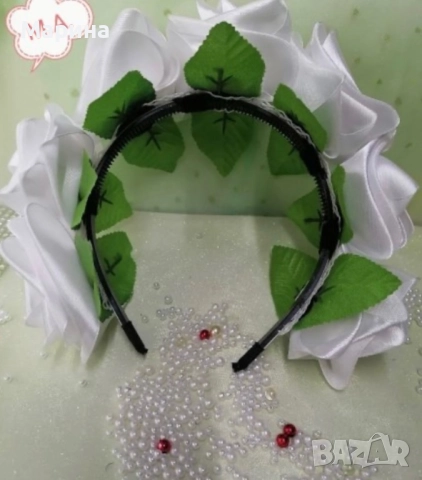 Диадема «7 Бели Рози», снимка 5 - Аксесоари за коса - 51518837