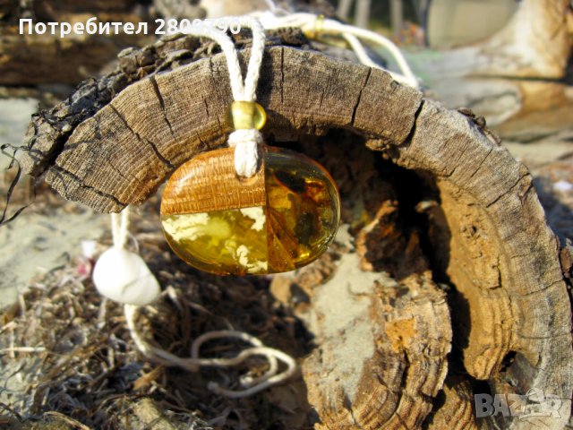 Ръчно изработена висулка от кехлибар, повдигаща настроението / Handmade amber pendant, uplifting, снимка 5 - Колиета, медальони, синджири - 33491485
