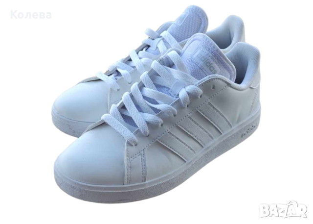 Спортни обувки adidas БЯЛ, снимка 4 - Маратонки - 44925987