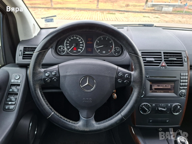 Mercedes-Benz A 150 Facelift 1, 5 i 95 k.c., снимка 10 - Автомобили и джипове - 51892411