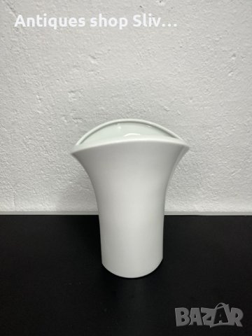 Стилна порцеланова ваза Кайзер / Kaiser. №4837, снимка 1 - Колекции - 43490829