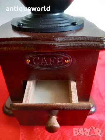 Рядка Механична Мелница, Мелничка за КАФЕ, снимка 3 - Антикварни и старинни предмети - 50397179