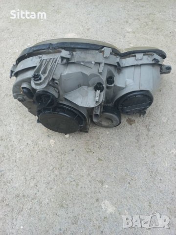 Фар за Мерцедес ц класа ляв, снимка 5 - Части - 40860447