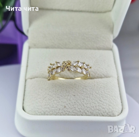 Дамски пръстен „Коронка с марquise камъни