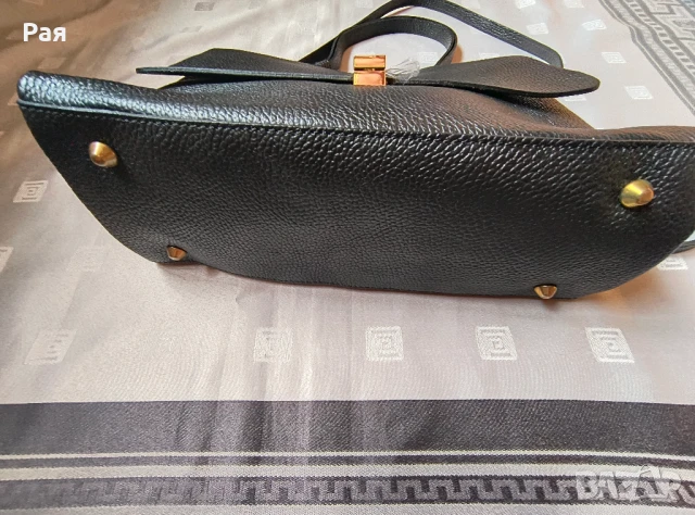 Черна кожена дамска чанта, снимка 10 - Чанти - 50665071