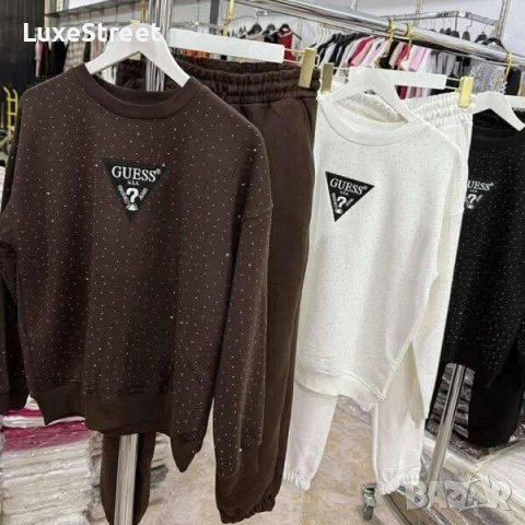Дамски Комплекти 🤍Guess