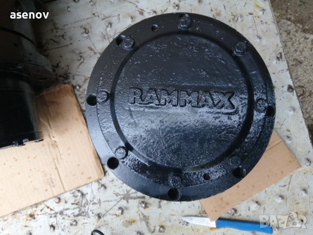 Ходови редуктори , снимка 3 - Резервни части за машини - 43099379