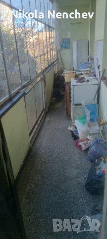 Продавам тристаен тухлен апартамент в жилищен квартал Тракия в град Шумен