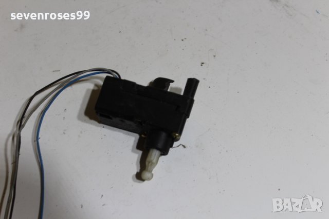 Моторче фар десен Mazda 6 2006 2.0i 147 Мазда 6 комби, снимка 2 - Части - 43887640