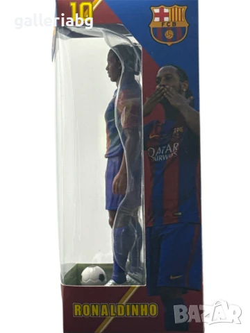 Футболна фигура на футболист Ronaldinho - FCB, снимка 6 - Фигурки - 50562931