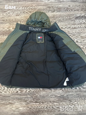Оригинално мъжко пухено яке  Tommy Hilfiger размер ХЛ, снимка 5 - Якета - 52838709