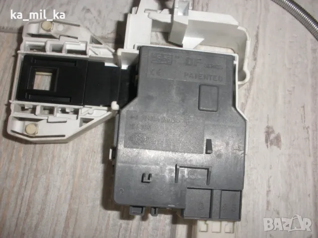 Пералня Indesit - работеща с резервни части, снимка 12 - Перални - 49238078