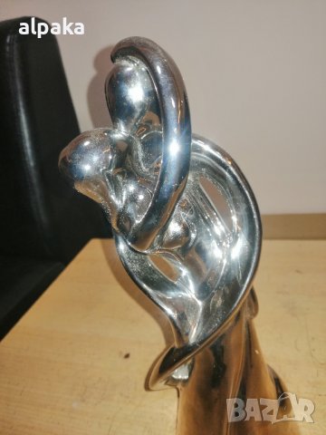 Продавам дизанерска красива статуетка, инокс, снимка 3 - Декорация за дома - 43847807