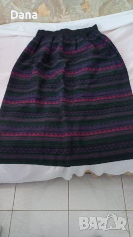 Вълнена пола, снимка 1