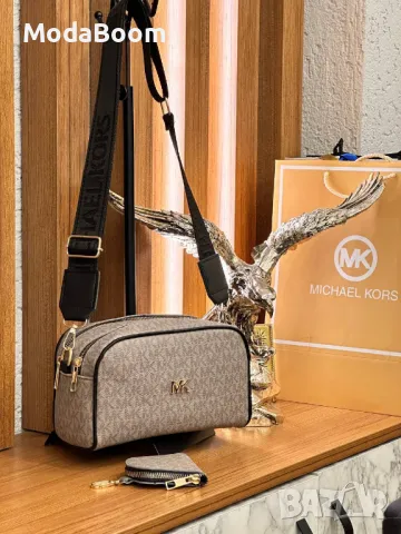 Michael Kors дамски чанти различни цветове , снимка 3 - Чанти - 48126625