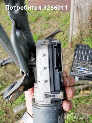 Механизъм чистачки mercedes w211 , снимка 2 - Части - 36622323