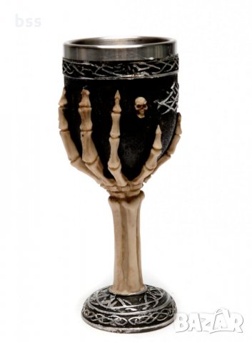 Код 91066 Забавна чаша за вино с ръка от кости, изработена от полирезин., снимка 2 - Чаши - 32978941