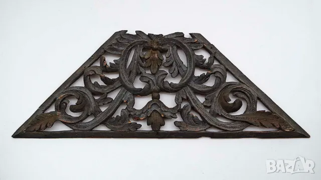 Дърворезба, част от дърворезбован таван на стара самоковска къща от Възраждането, снимка 1