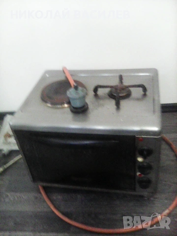 Печка   на   гас  и  ток   .