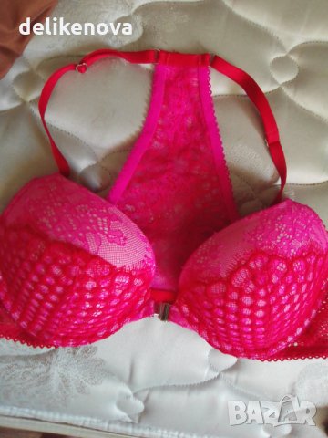С подарък. Victoria's Secret 2 в 1 Original. Size 34 B-C, снимка 2 - Бельо - 33399354