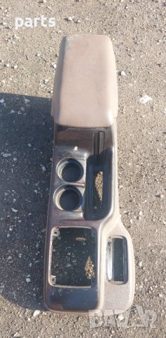 Панел Между Седалките Гранд Чероки - Jeep Grand Cherokee N, снимка 2 - Части - 40351210